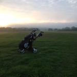 golf i solnedgang